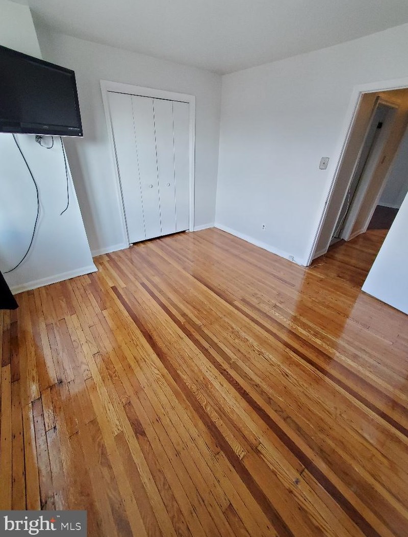 1015 67th St, Philadelphia PA 19151-3002 exterior