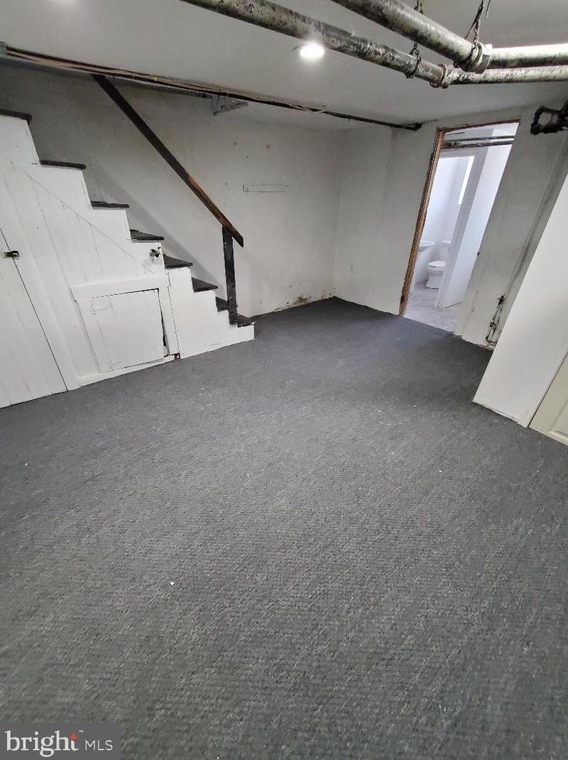 1015 67th St, Philadelphia PA 19151-3002 exterior