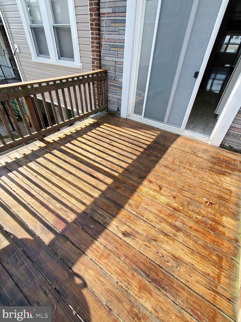 1015 67th St, Philadelphia PA 19151-3002 exterior