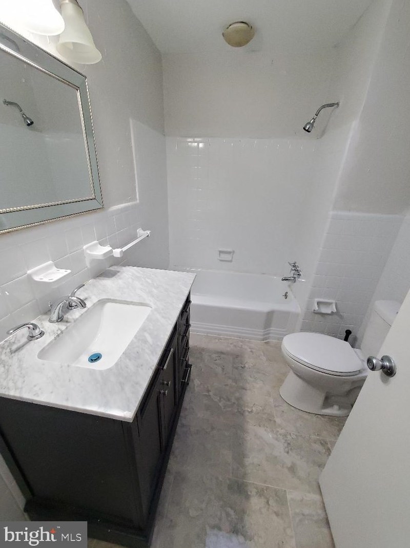 1015 67th St, Philadelphia PA 19151-3002 exterior