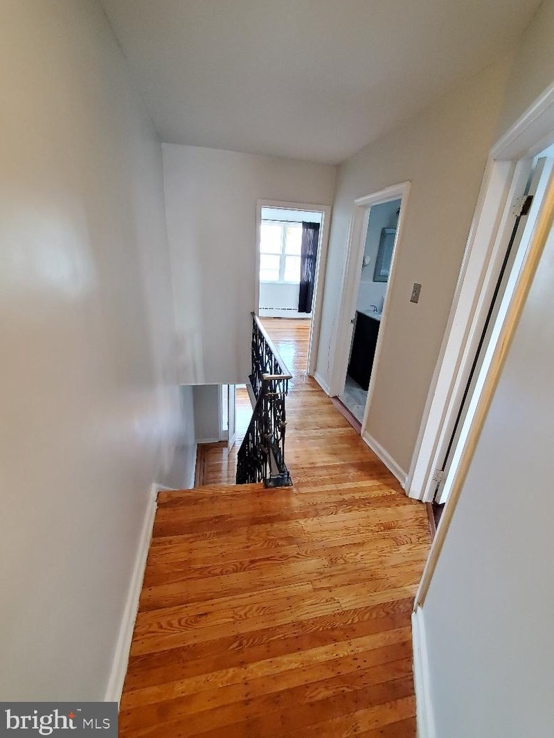 1015 67th St, Philadelphia PA 19151-3002 exterior