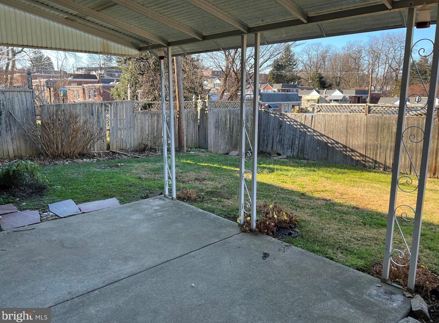 561 Wartman St, Philadelphia PA 19128-3238 exterior