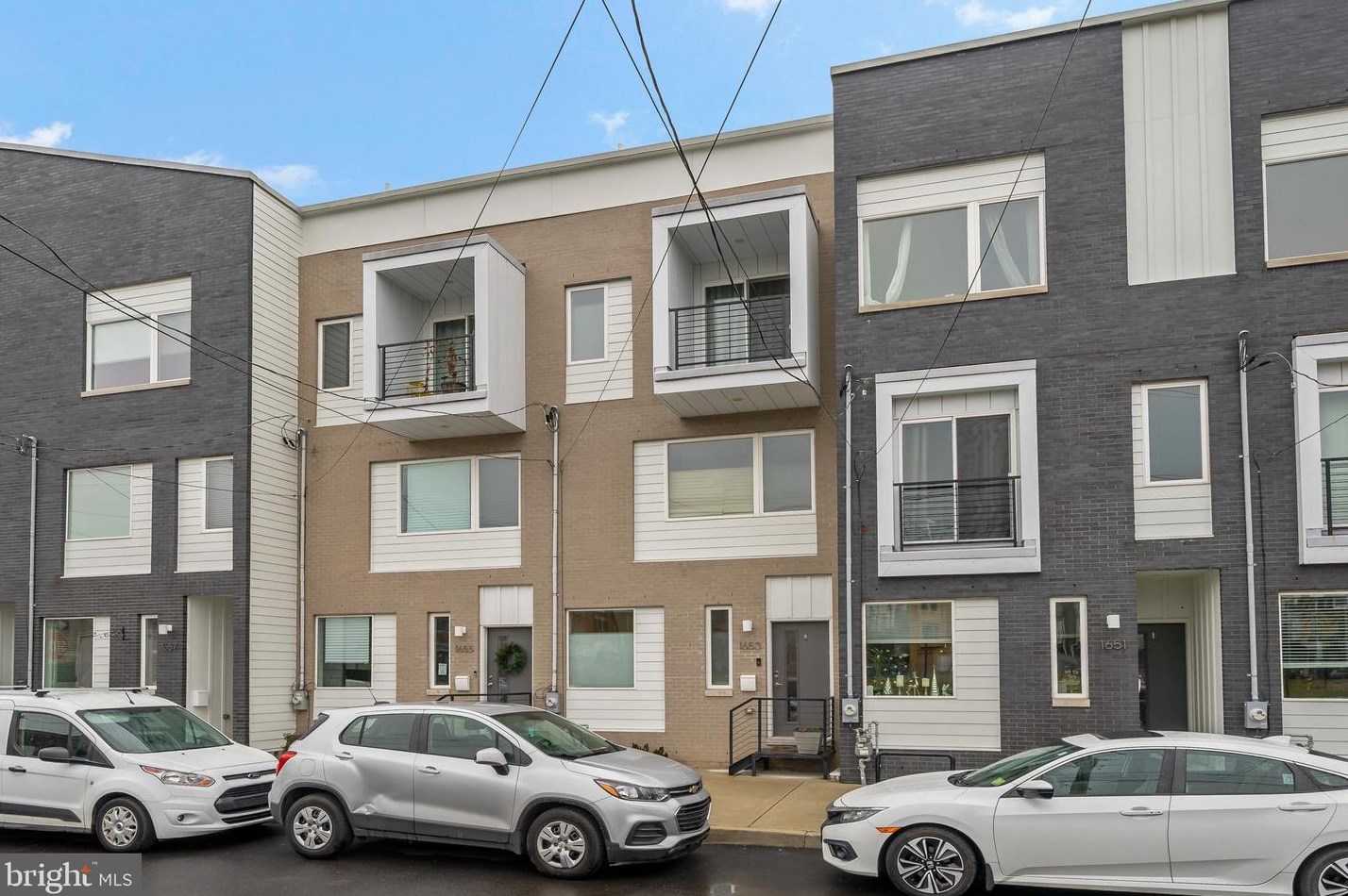 1653 Randolph St, Philadelphia PA  19122-2927 exterior