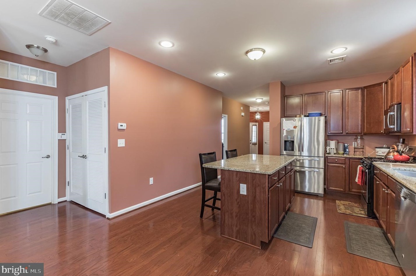 15127 Sunflower Dr, Philadelphia PA 19116-1310 exterior