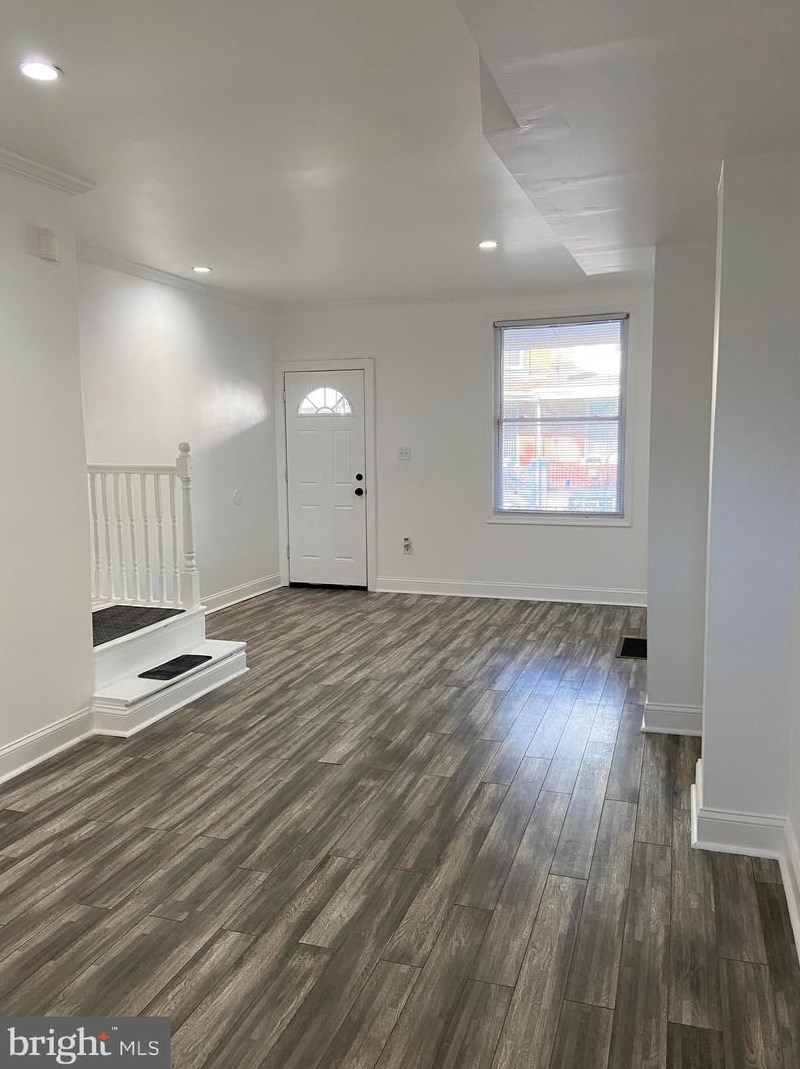 549 Salford St, Philadelphia PA  19143-1131 exterior