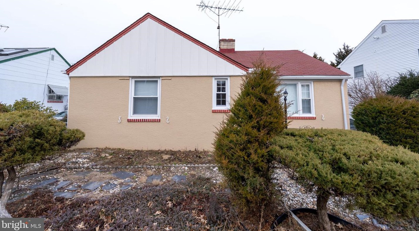 1919 Afton St, Philadelphia PA  19111-3411 exterior