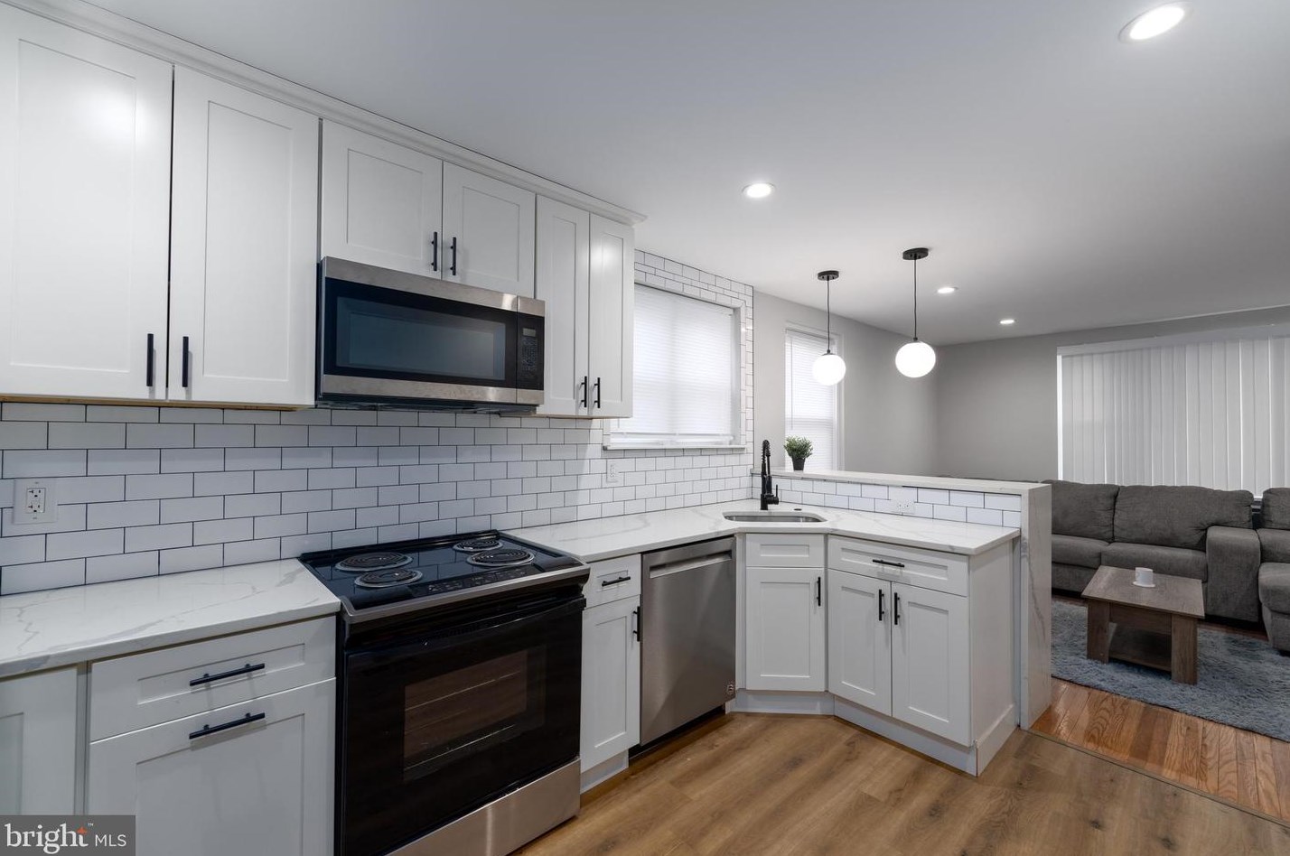 1919 Afton St, Philadelphia PA  19111-3411 exterior
