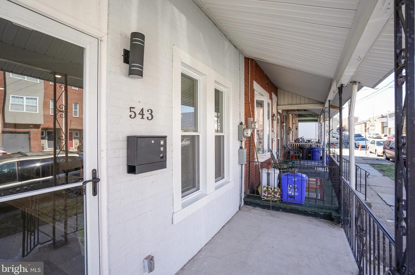 543 Green Ln, Philadelphia PA  19128-2620 exterior