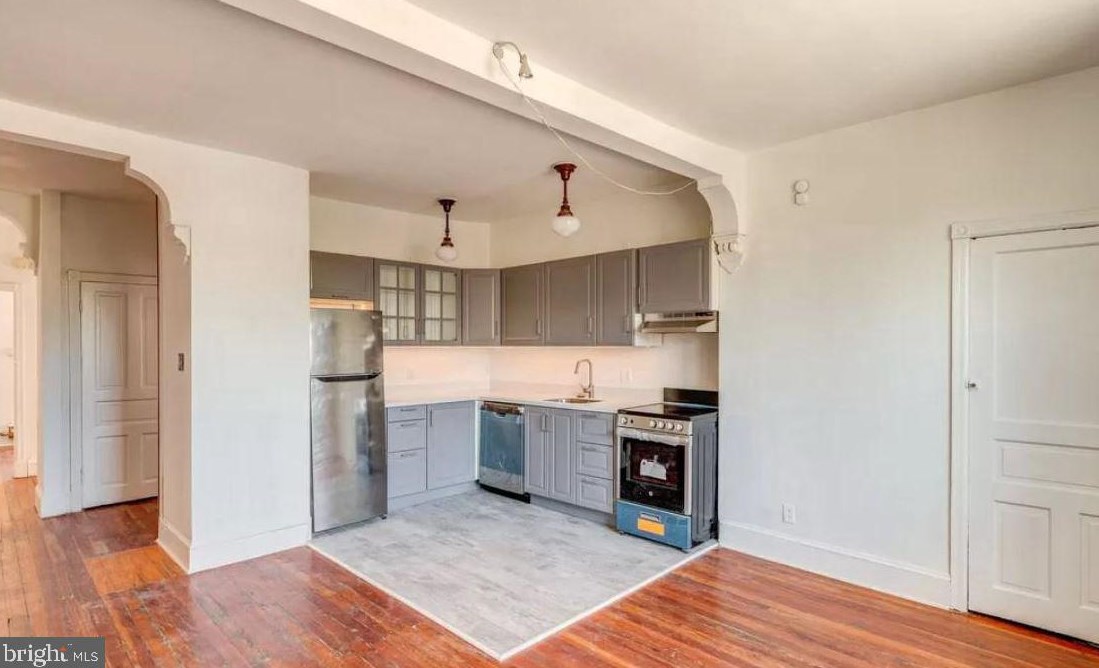 1118 47 St, Philadelphia PA 19131-1506 exterior