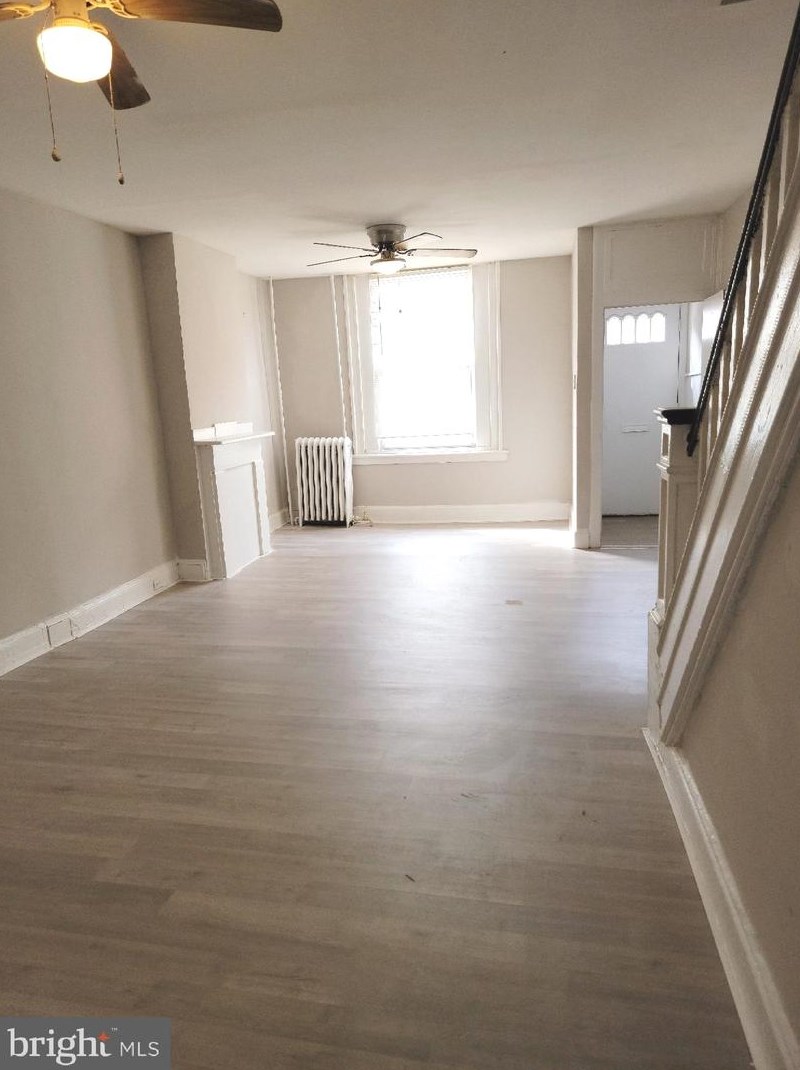 2015 Pierce St, Philadelphia PA  19145-2012 exterior