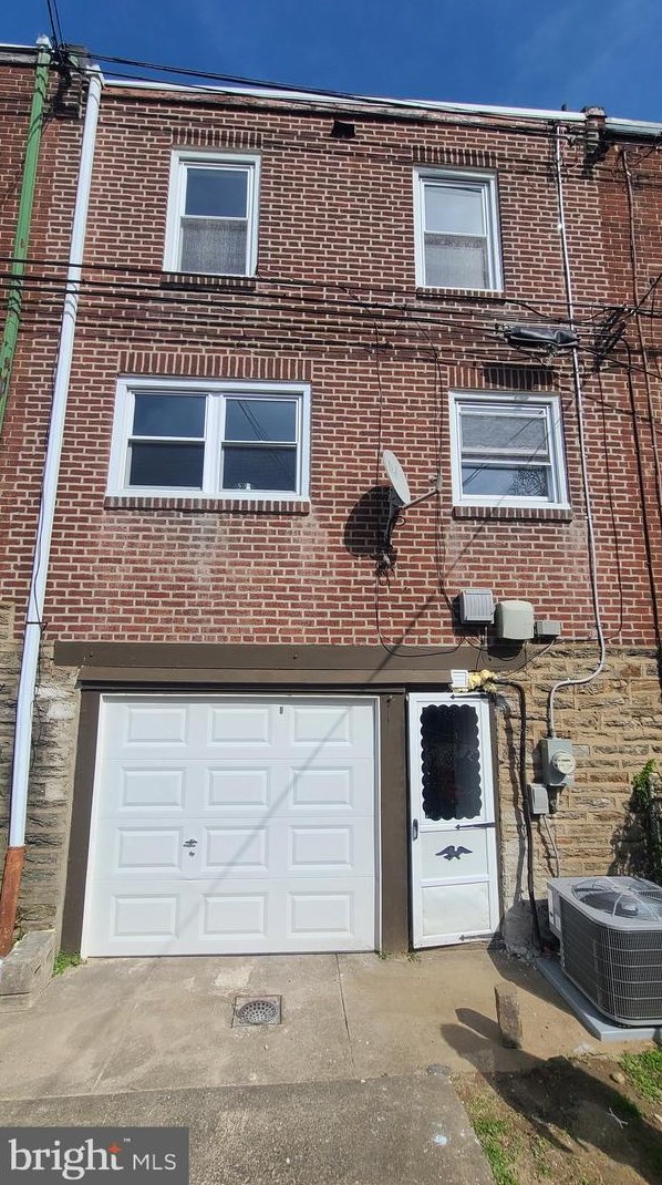 2153 Homer St, Philadelphia PA  19138-1935 exterior