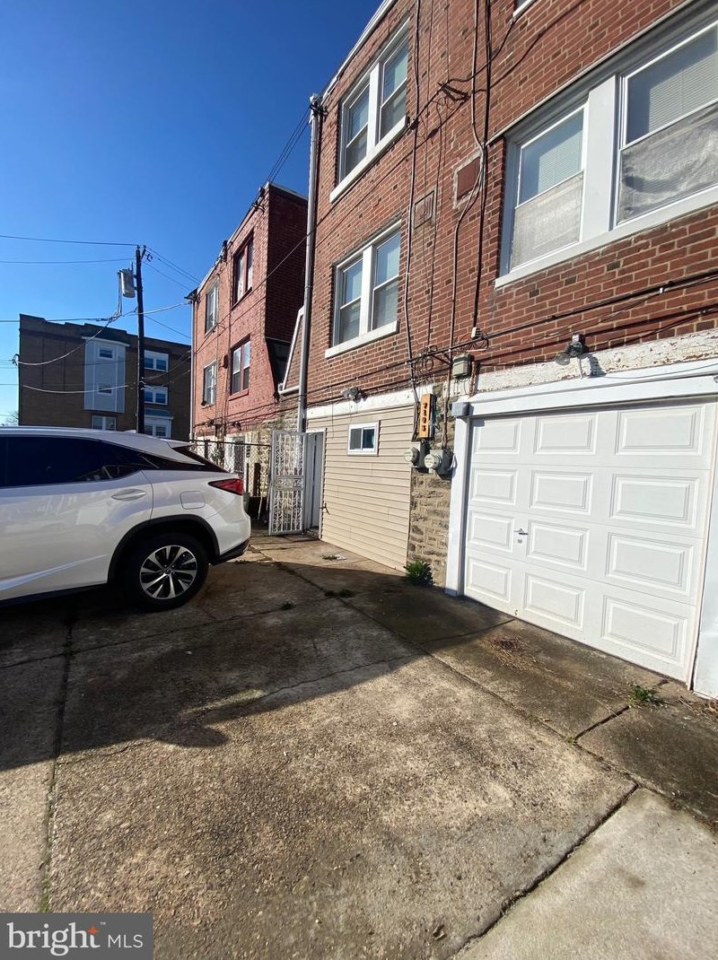 7105 Forrest Ave, Philadelphia PA  19138-2020 exterior