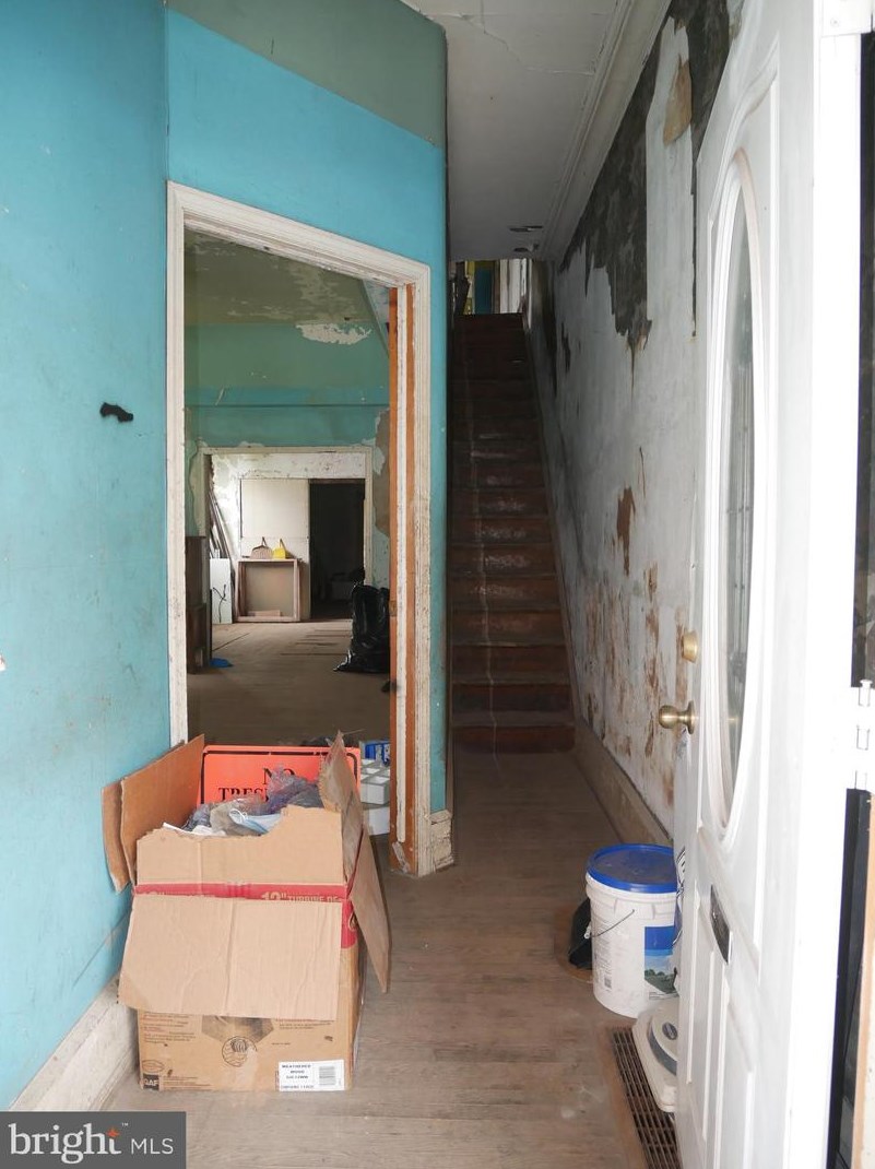 3311 16th St, Philadelphia PA  19140-4902 exterior