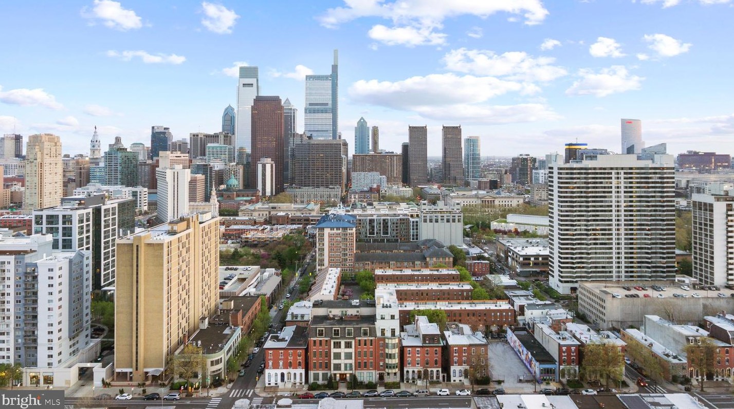 1904 Spring Garden St, Philadelphia PA  19130-4119 exterior