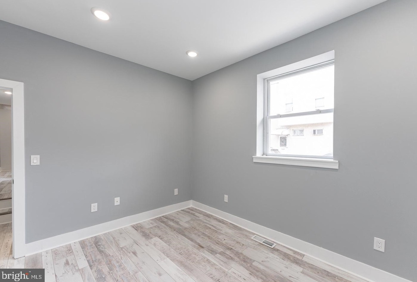 3252 Miller St, Philadelphia PA  19134-5243 exterior
