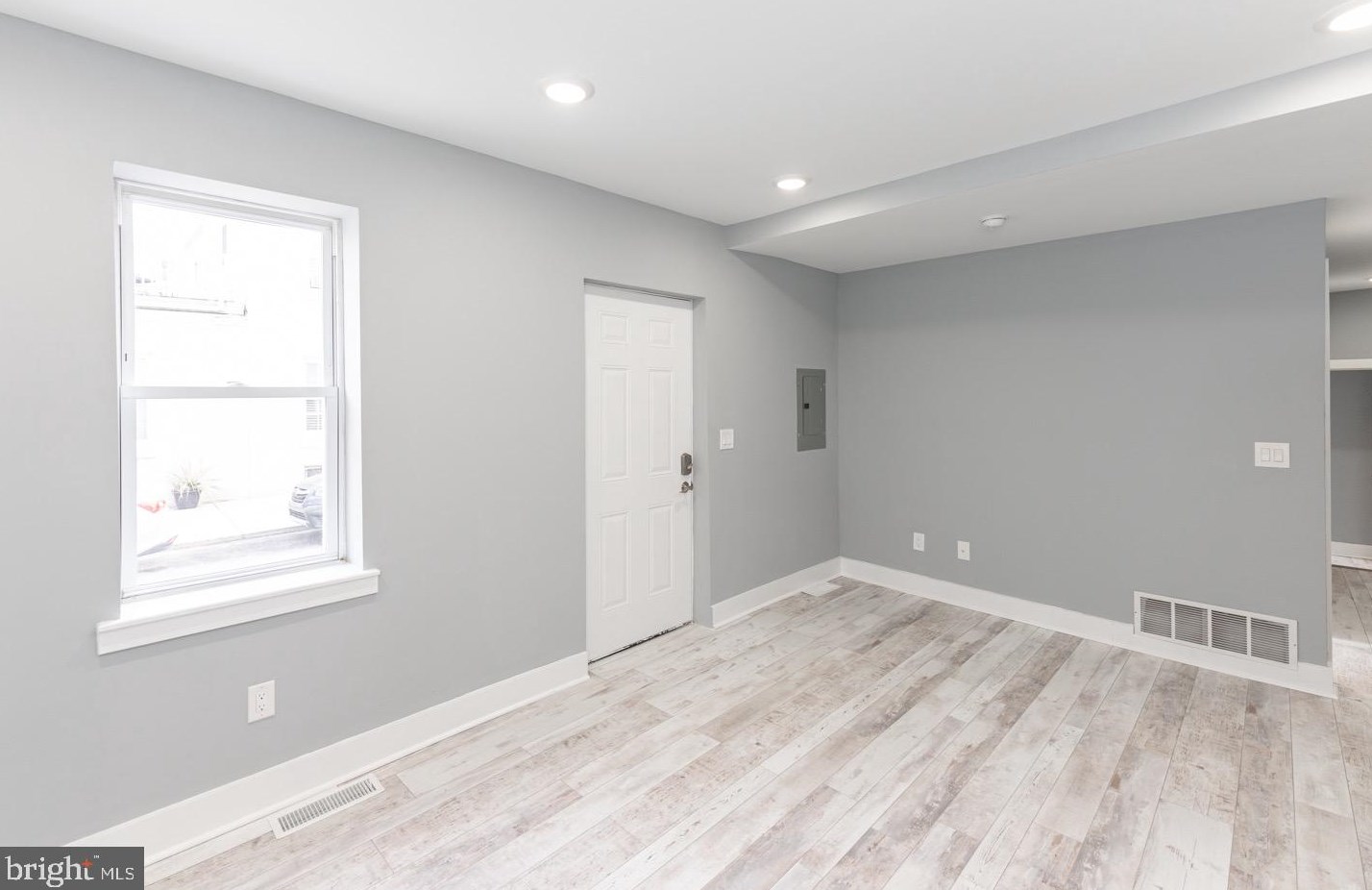 3252 Miller St, Philadelphia PA  19134-5243 exterior