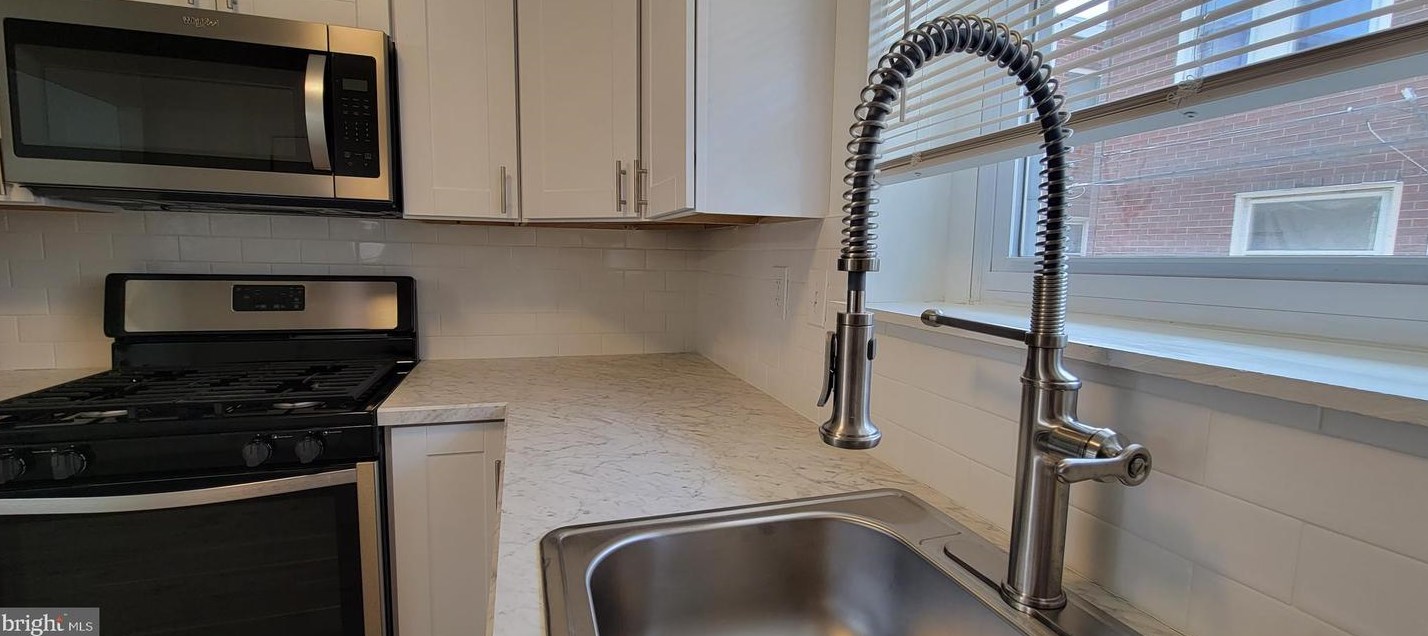 616 Brill St, Philadelphia PA 19120-1710 exterior