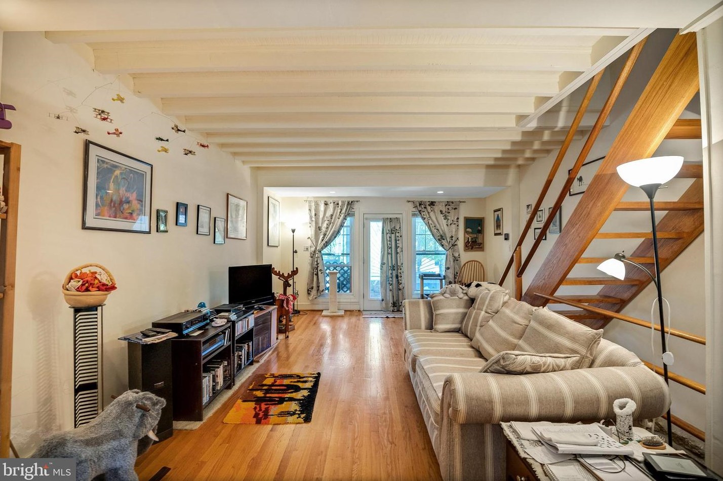 864 Corinthian Ave, Philadelphia PA 19130-1406 exterior