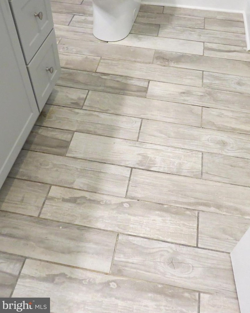 5120 Gainor Rd, Philadelphia PA 19131-2338 exterior