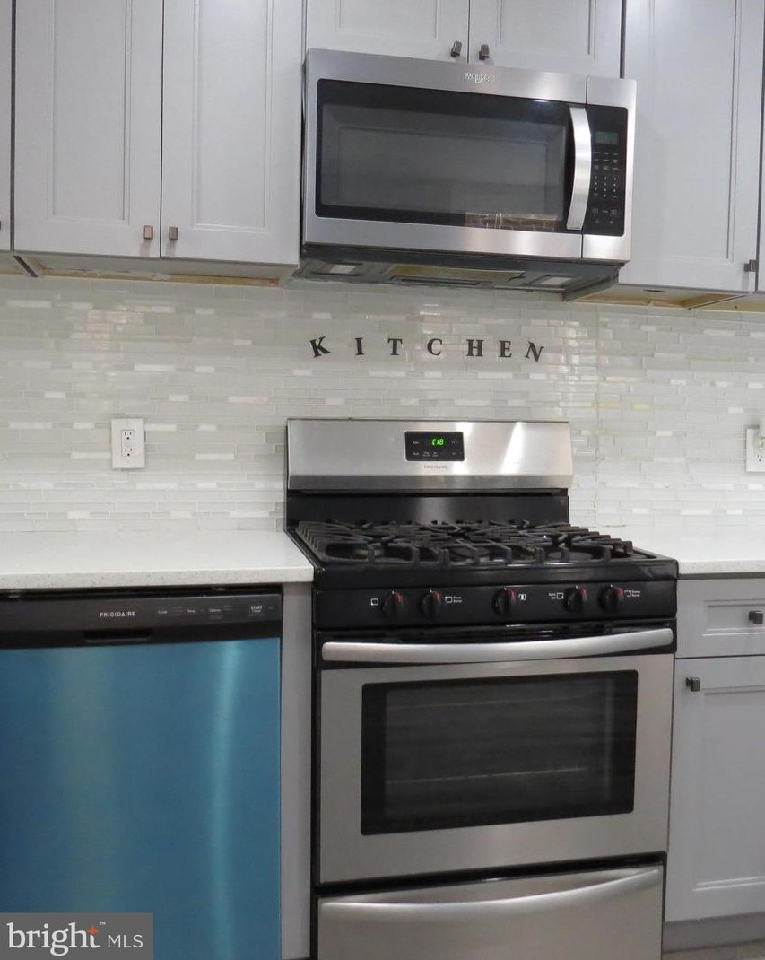 5120 Gainor Rd, Philadelphia PA 19131-2338 exterior