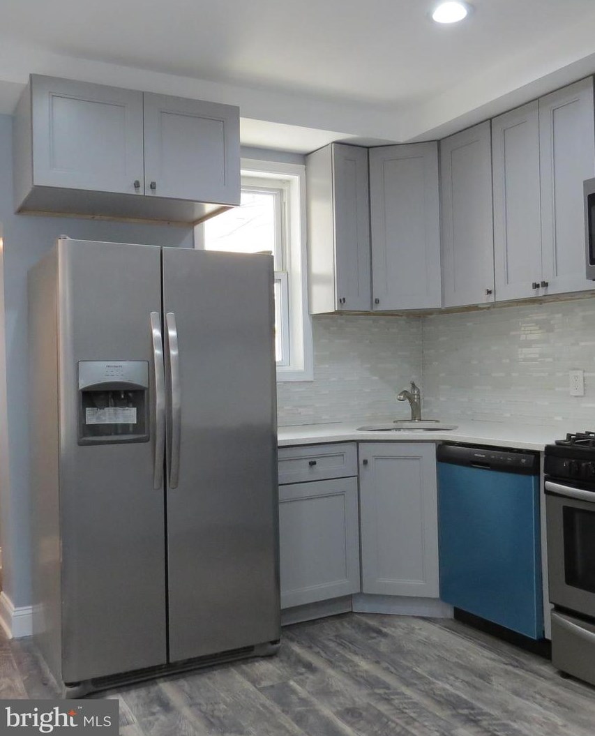 5120 Gainor Rd, Philadelphia PA 19131-2338 exterior