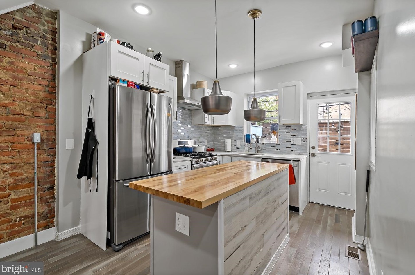 1915 Pierce St, Philadelphia PA  19145-2010 exterior