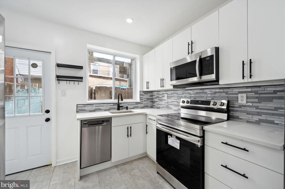 431 Cross St, Philadelphia PA  19147-6510 exterior
