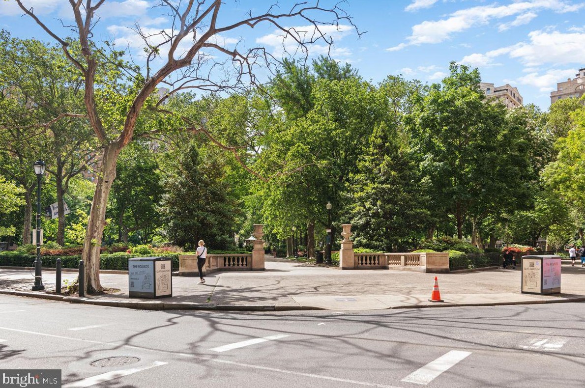 1901 Walnut St, Philadelphia PA  19103-4664 exterior