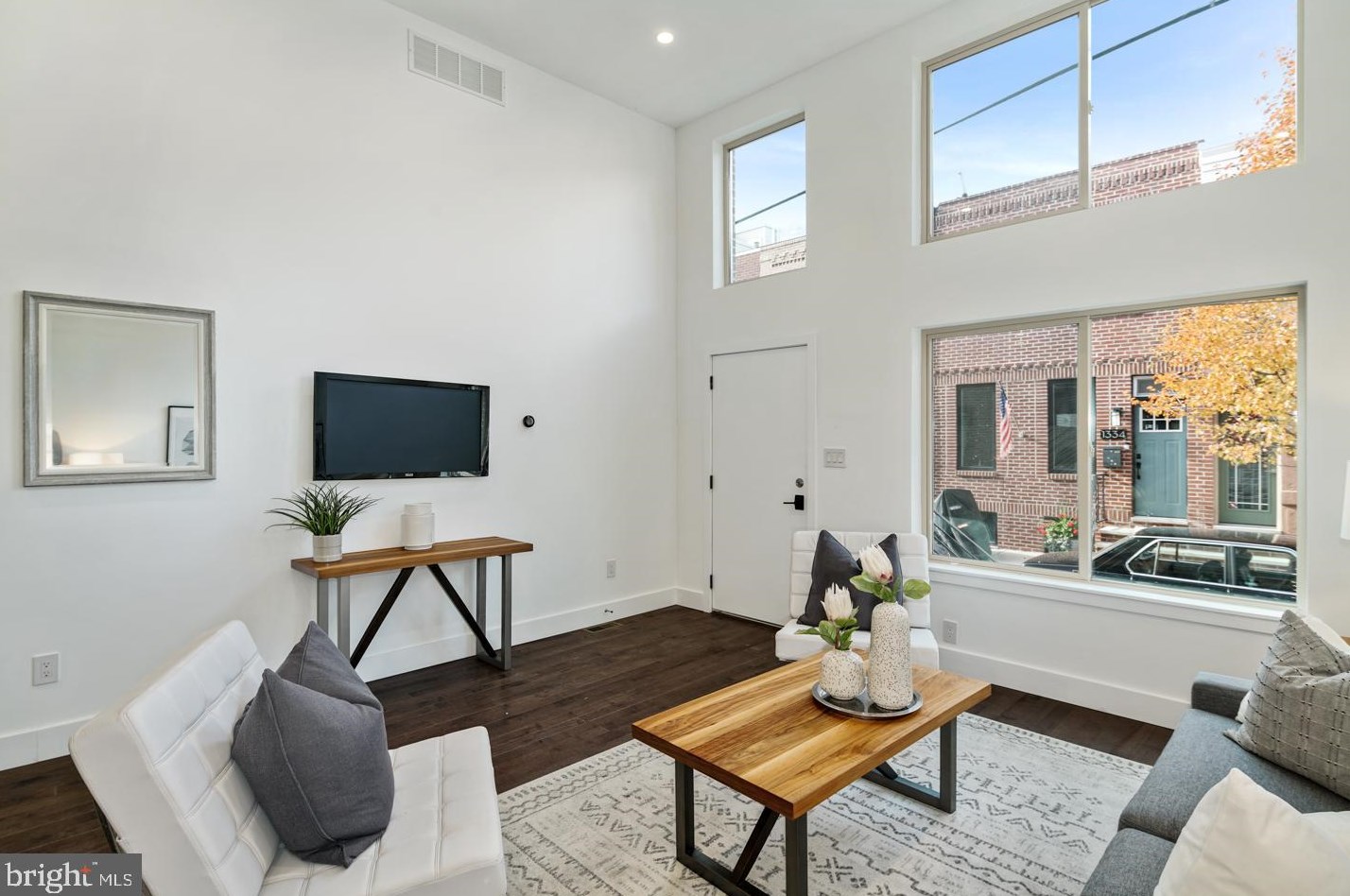 1343 Garnet St, Philadelphia PA  19146-4643 exterior