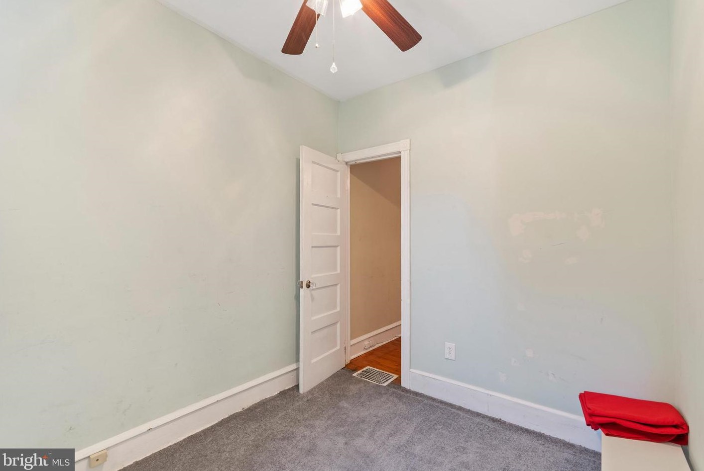 422 Wellens Ave, Philadelphia PA 19120-3333 exterior