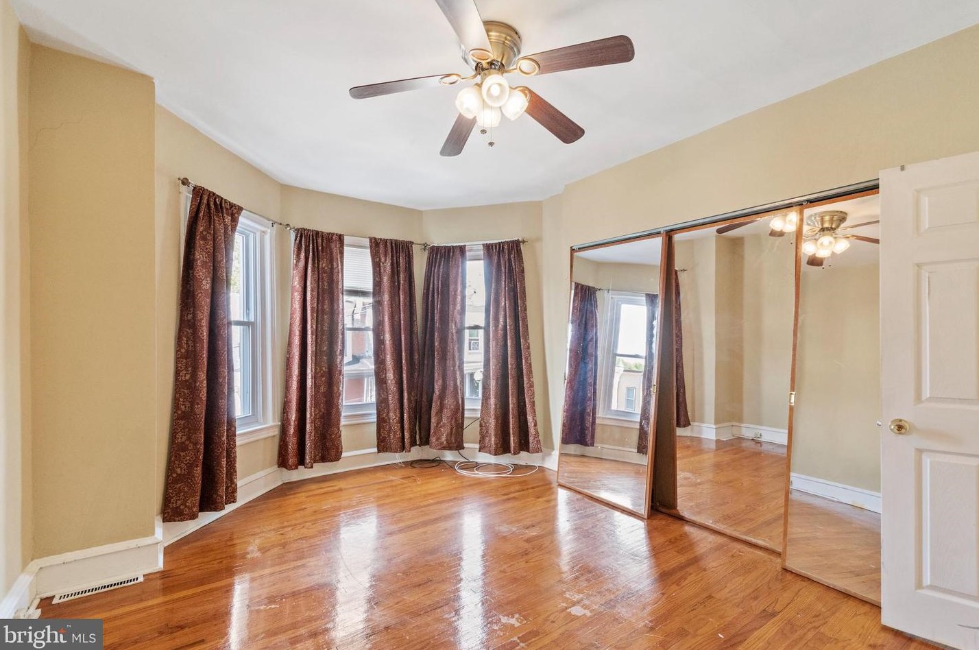 422 Wellens Ave, Philadelphia PA 19120-3333 exterior