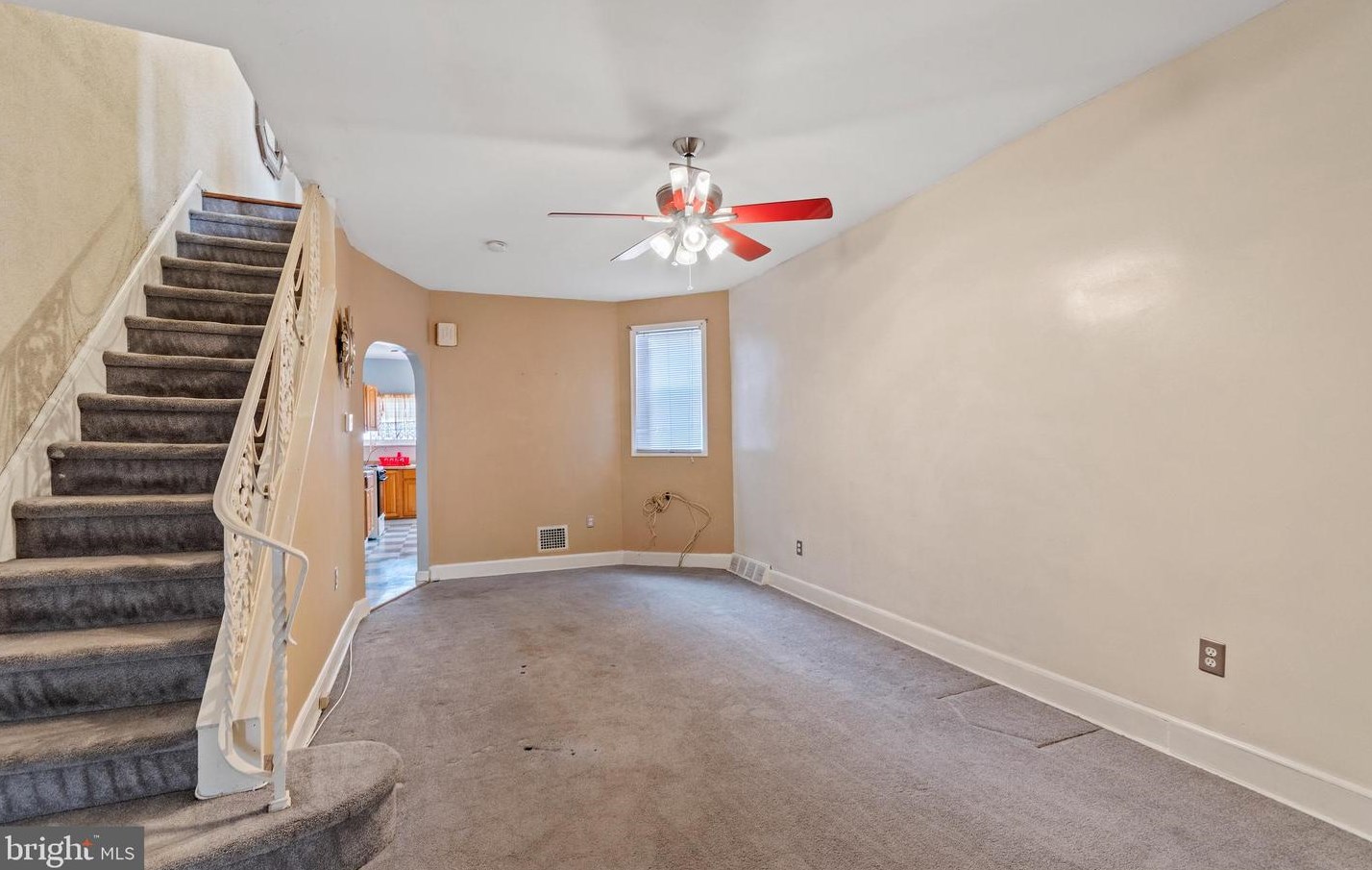 422 Wellens Ave, Philadelphia PA 19120-3333 exterior