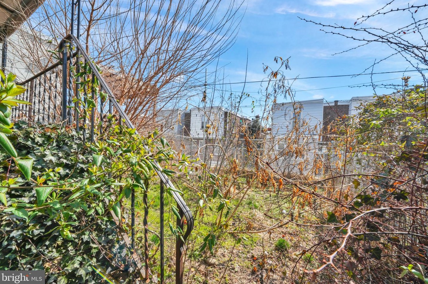 6134 Washington Ave, Philadelphia PA  19143-2915 exterior