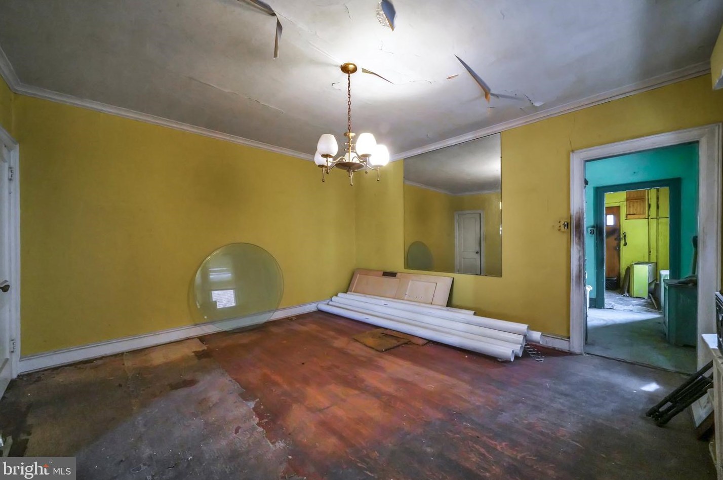 6134 Washington Ave, Philadelphia PA  19143-2915 exterior