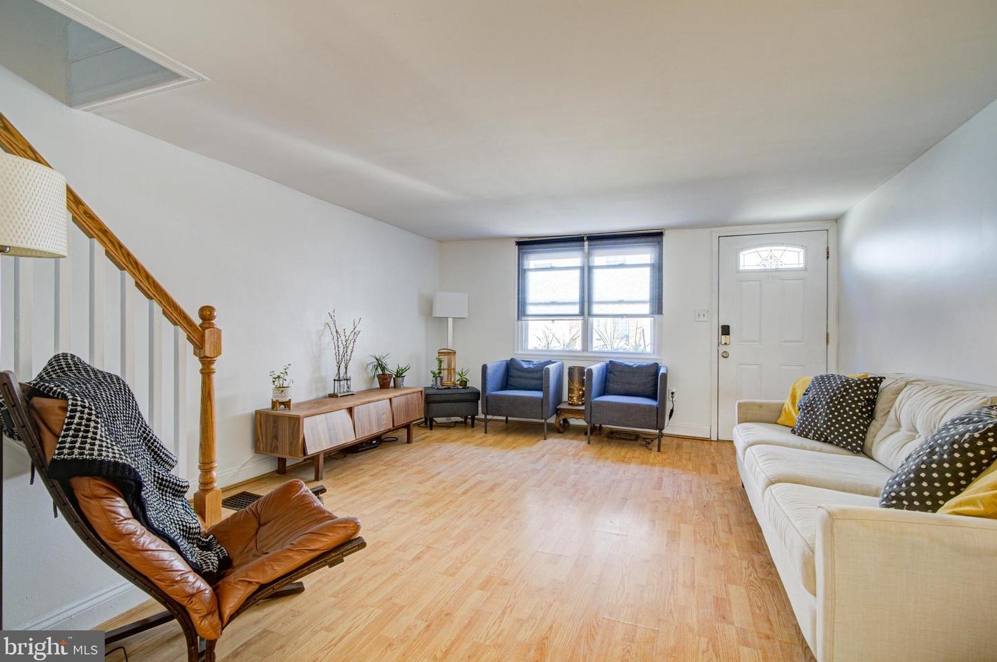 526 Cabot St, Philadelphia PA 19125-3302 exterior