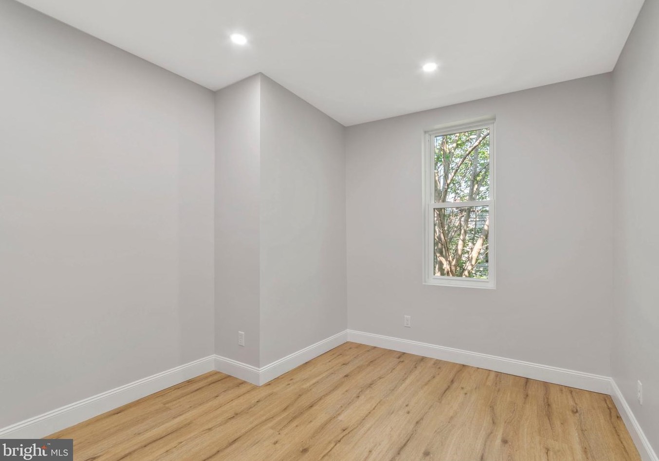 4810 Warnock St, Philadelphia PA  19141-3941 exterior