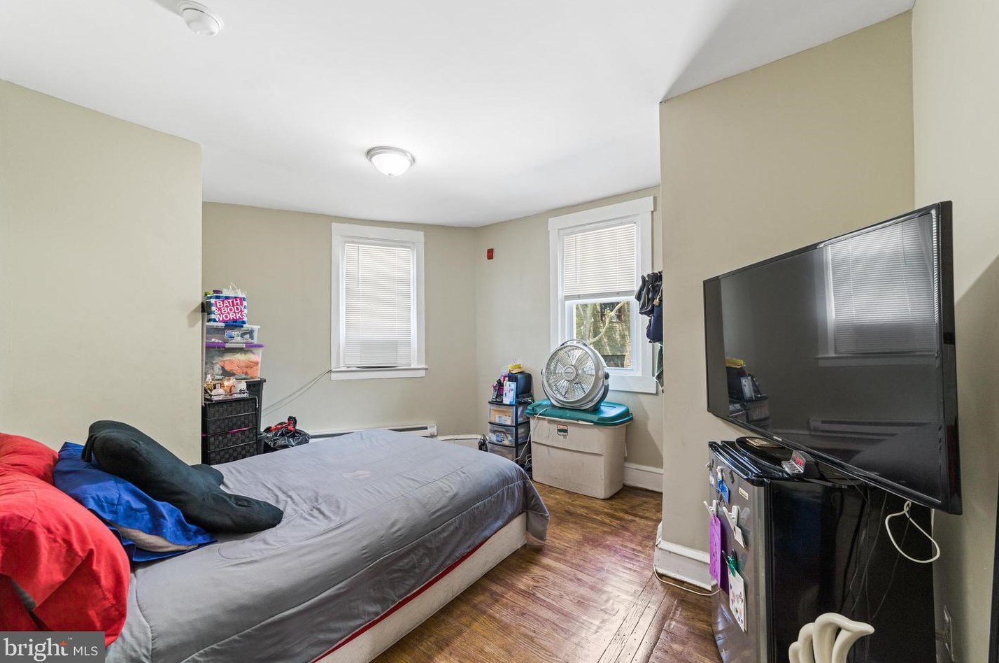 7037 Ogontz Ave, Philadelphia PA 19138-2012 exterior