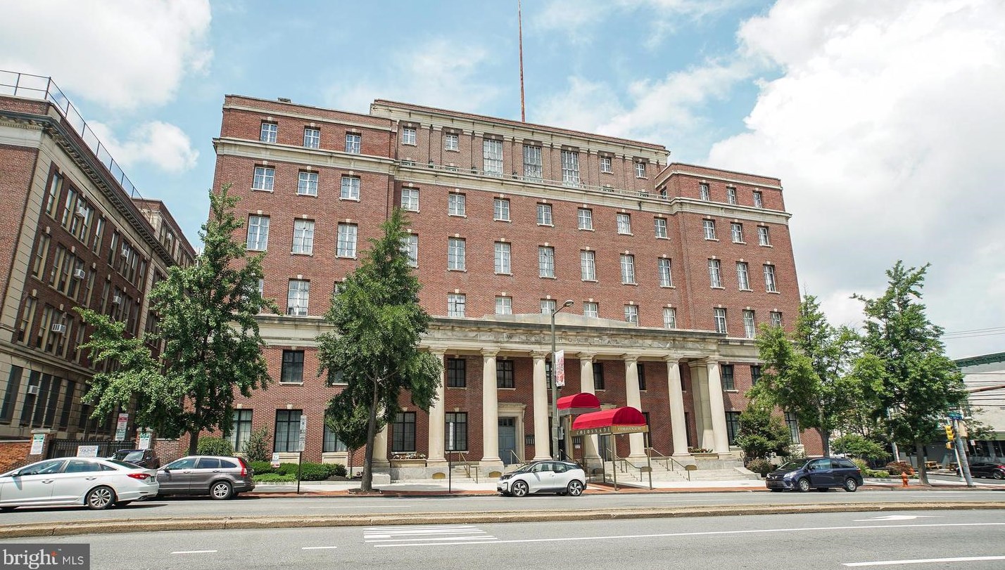 1601 Spring Garden St, Philadelphia PA  19130-3940 exterior