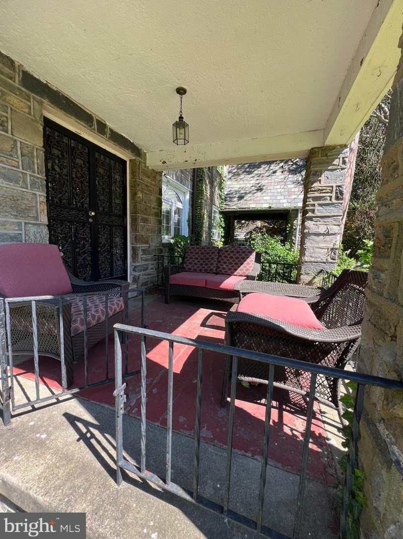 2415 Golf Rd, Philadelphia PA 19131-1416 exterior