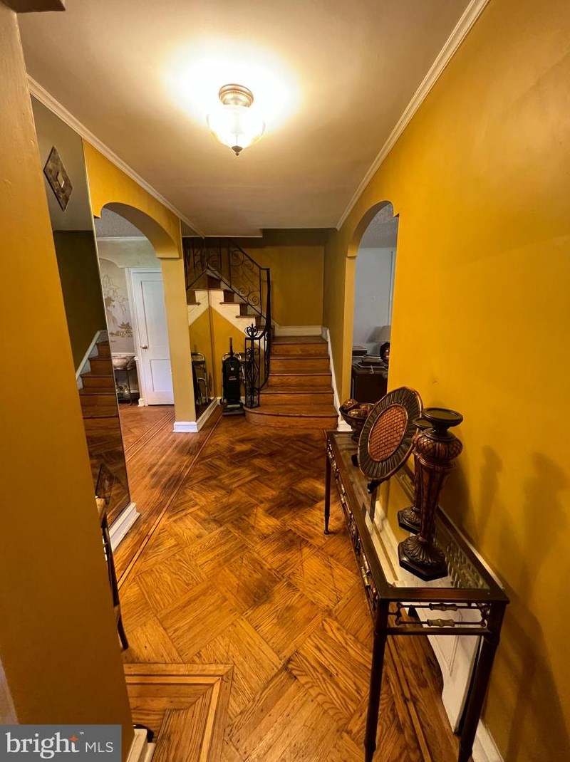 2415 Golf Rd, Philadelphia PA 19131-1416 exterior