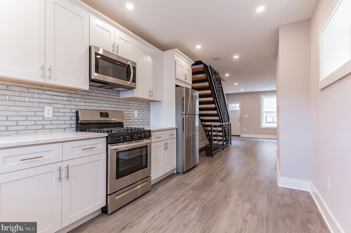 2636 Watts St, Philadelphia PA  19148-4335 exterior