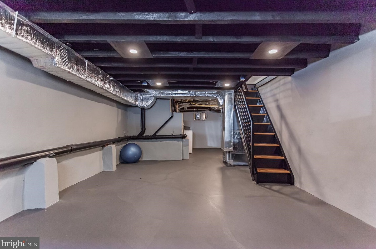 2636 Watts St, Philadelphia PA  19148-4335 exterior