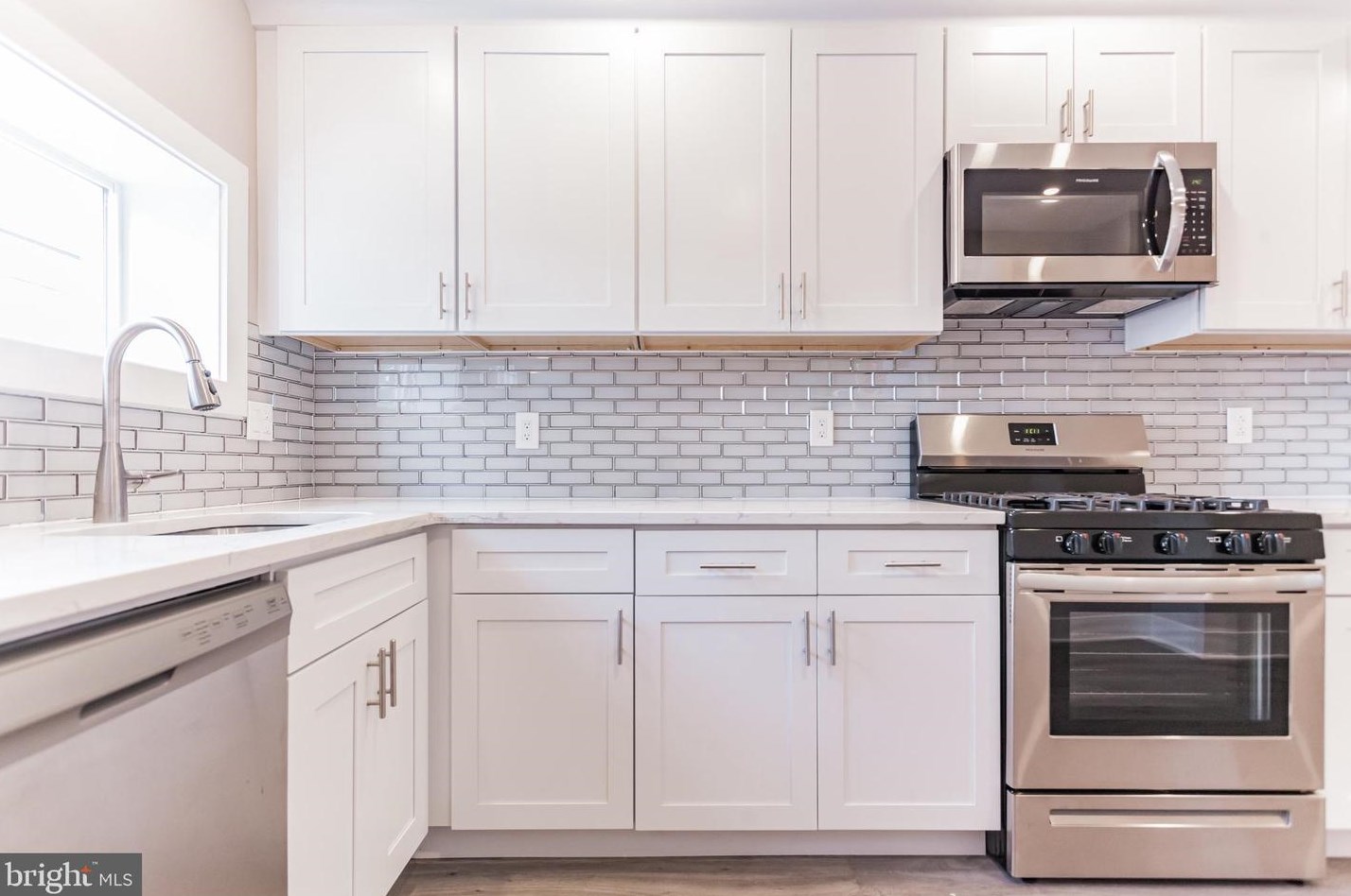 2636 Watts St, Philadelphia PA  19148-4335 exterior