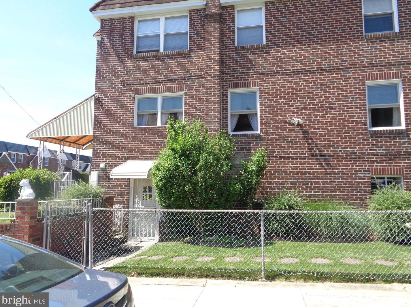 1327 Weaver St, Philadelphia PA  19150-2517 exterior