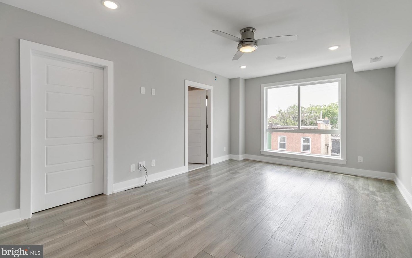 419 W Cumberland St #4, Philadelphia, PA 19133