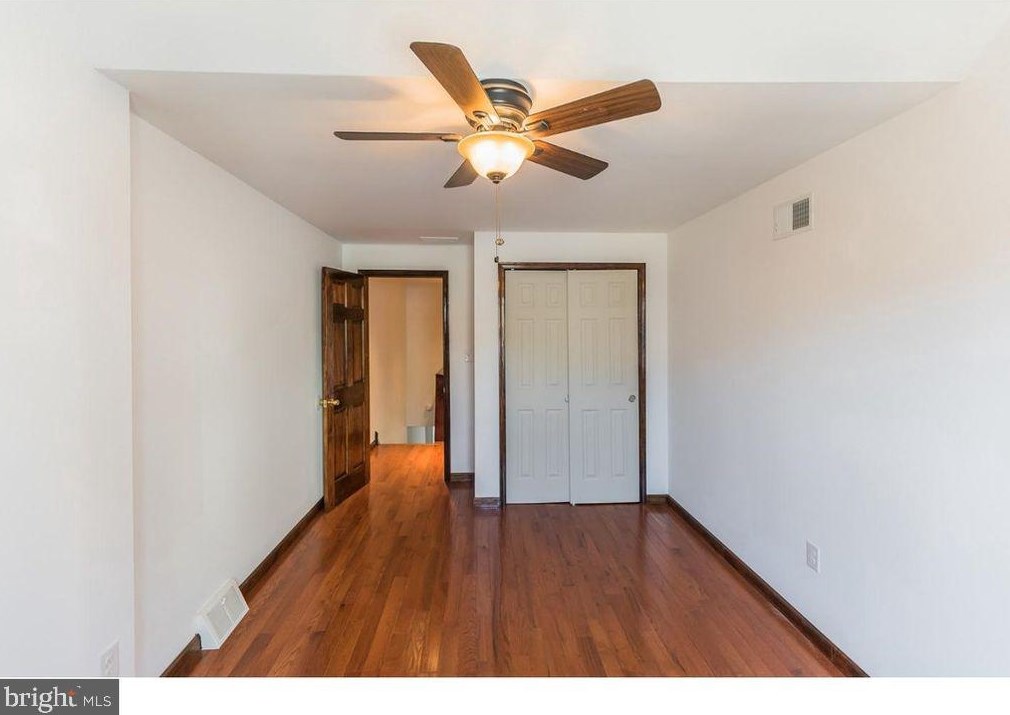 2853 Sydenham St, Philadelphia PA  19145-4920 exterior