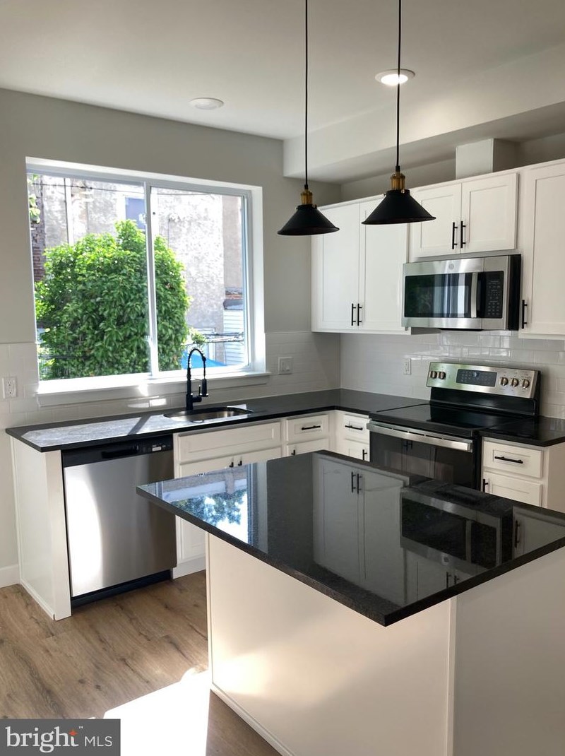 2125 Bellmore Ave, Philadelphia PA  19134-4110 exterior