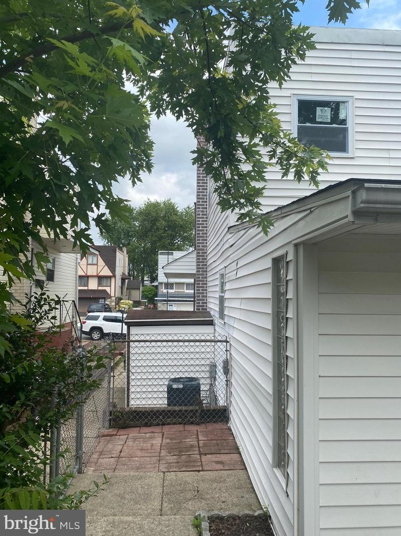 2726 Maxwell St, Philadelphia PA  19136-1017 exterior