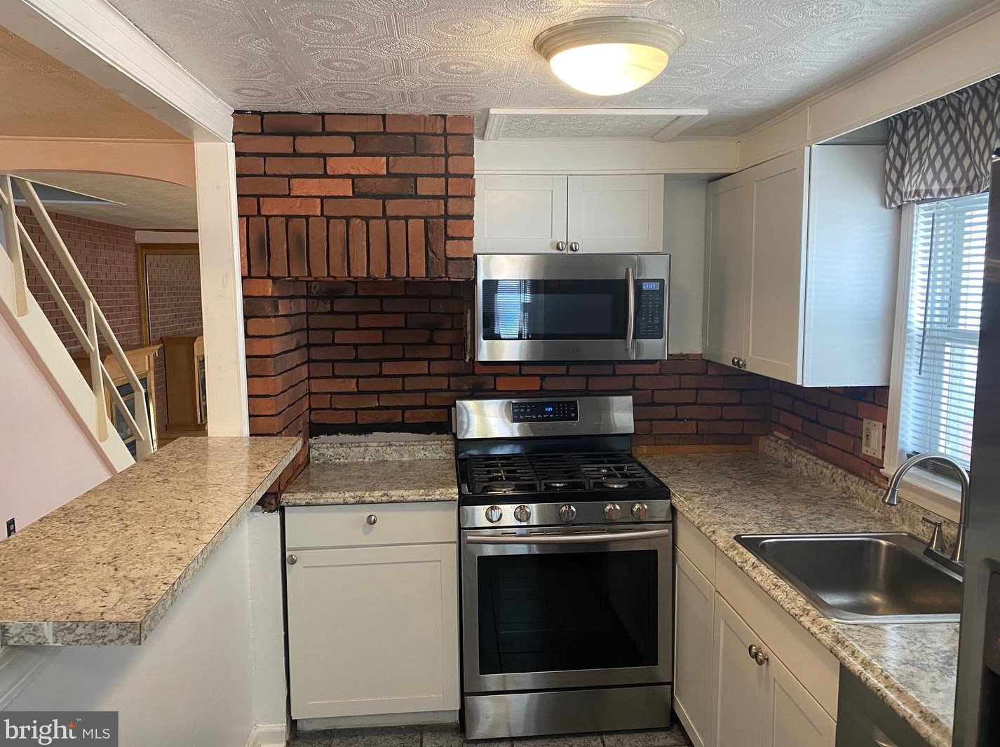 2726 Maxwell St, Philadelphia PA  19136-1017 exterior