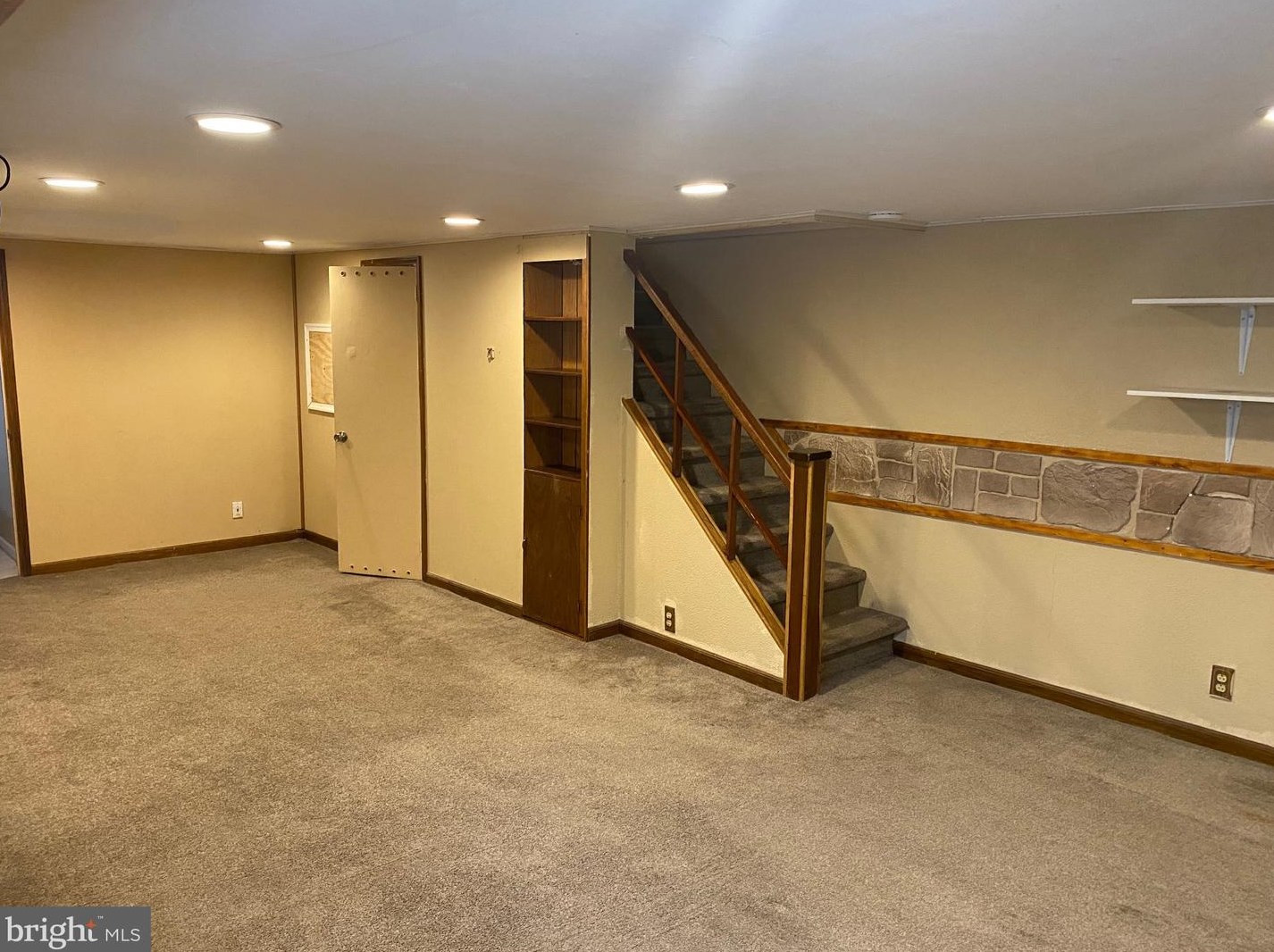 2726 Maxwell St, Philadelphia PA  19136-1017 exterior
